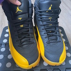 Air Jordan 12 Retro GS “University Gold”